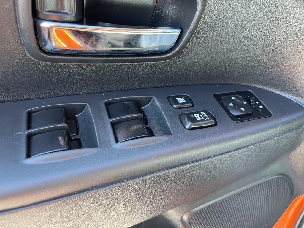 Mitsubishi Outlander Sport  2024