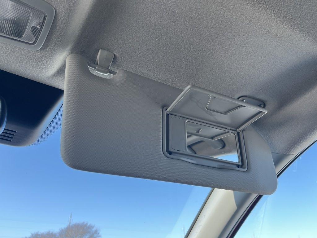 Mitsubishi Outlander Sport  2024