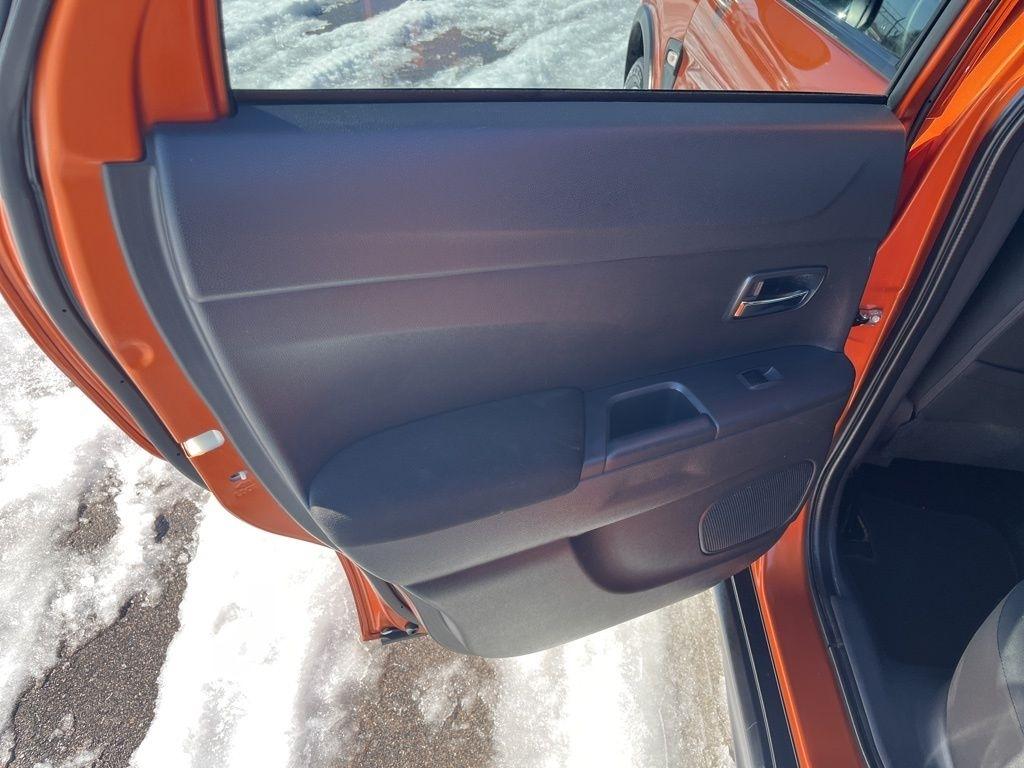 Mitsubishi Outlander Sport  2024