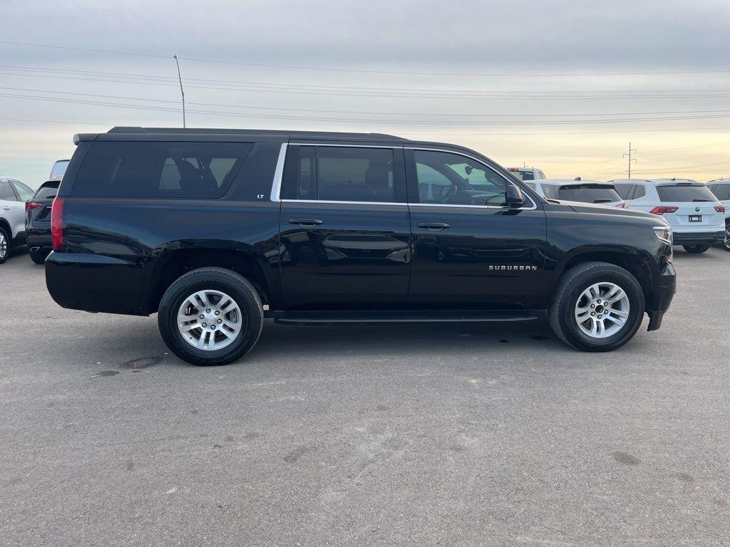 Chevrolet Suburban  2020