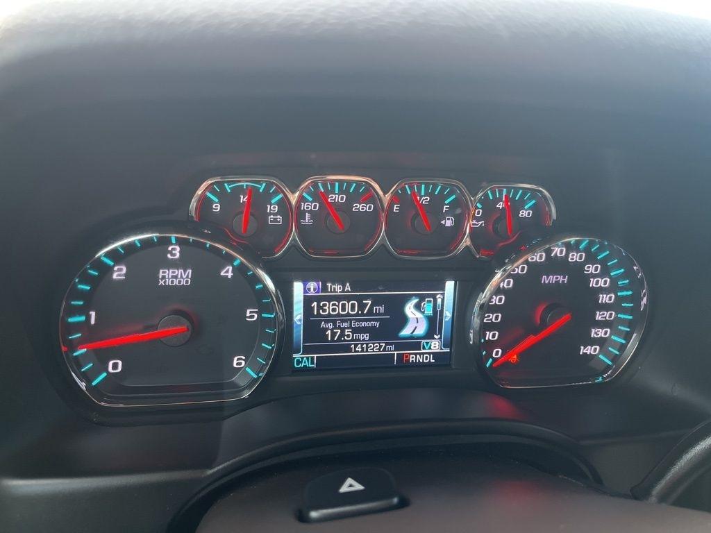 Chevrolet Suburban  2020