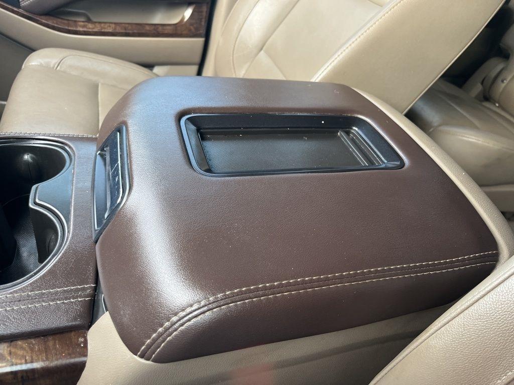 Chevrolet Suburban  2020