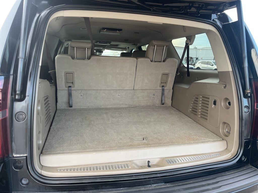 Chevrolet Suburban  2020