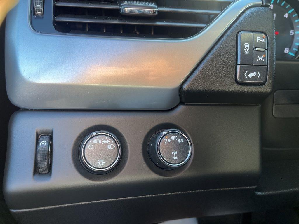 Chevrolet Suburban  2019