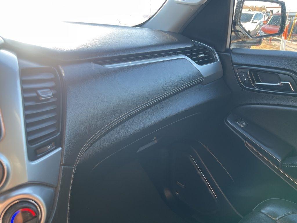 Chevrolet Suburban  2019