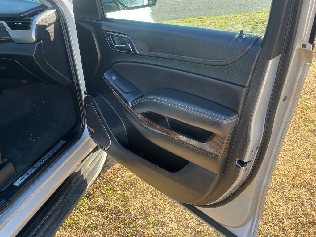 Chevrolet Suburban  2019