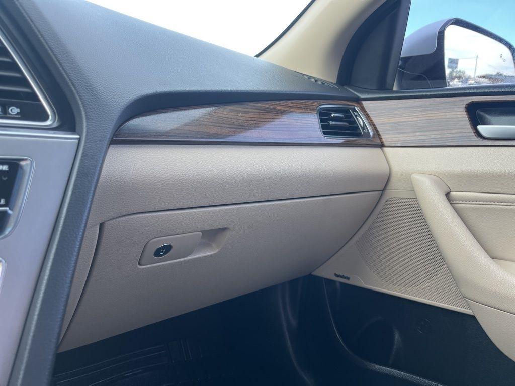 Hyundai Sonata  2016