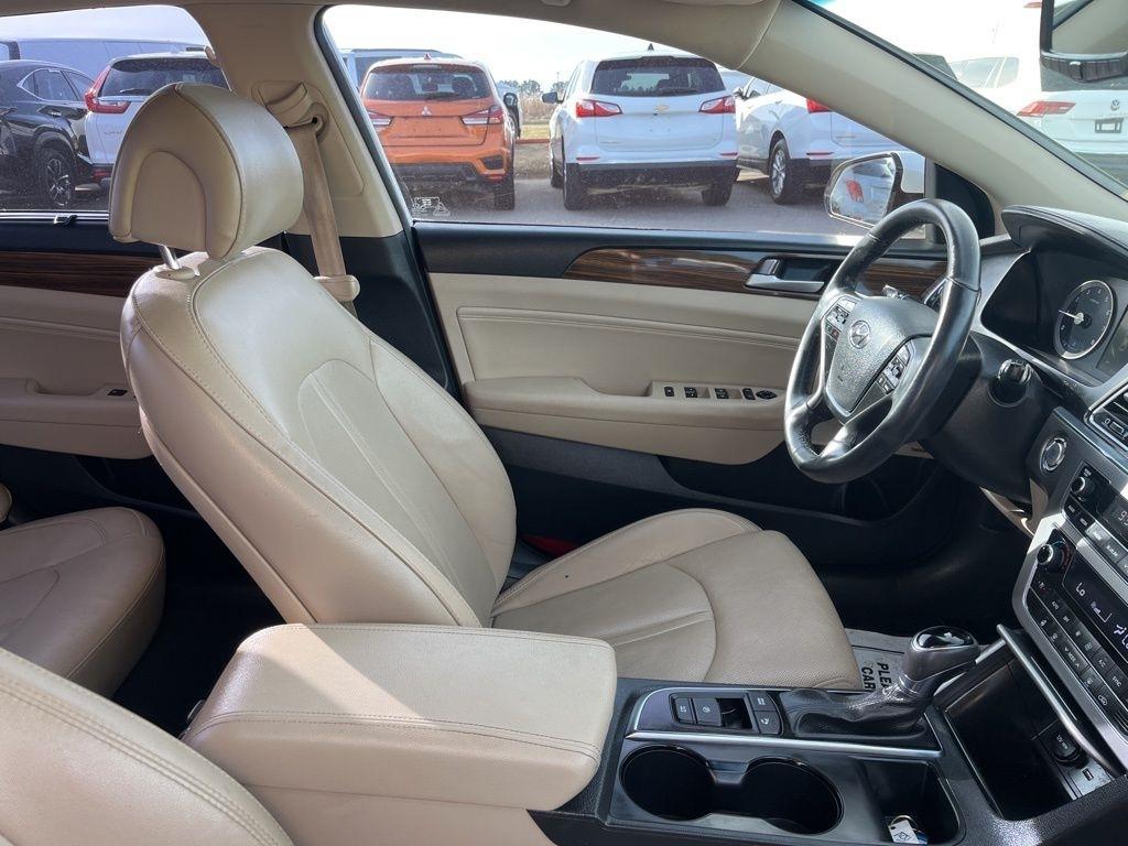 Hyundai Sonata  2016