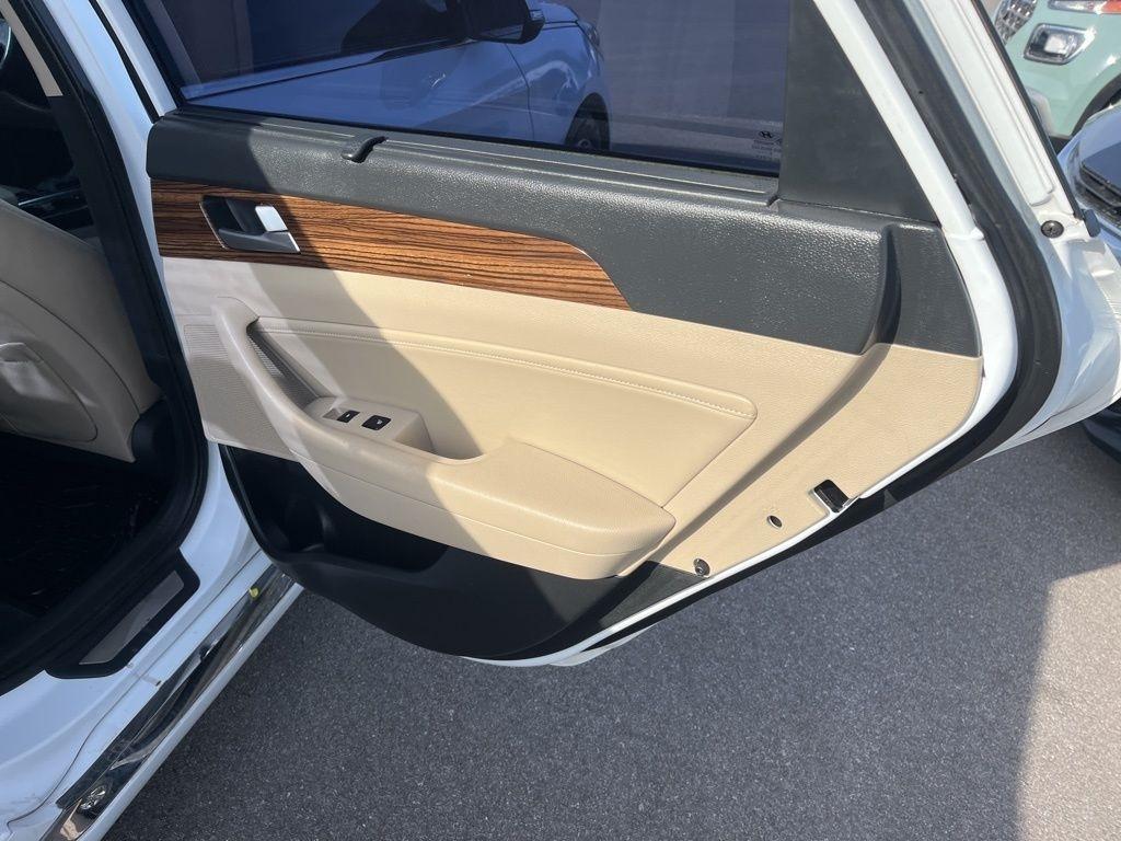 Hyundai Sonata  2016