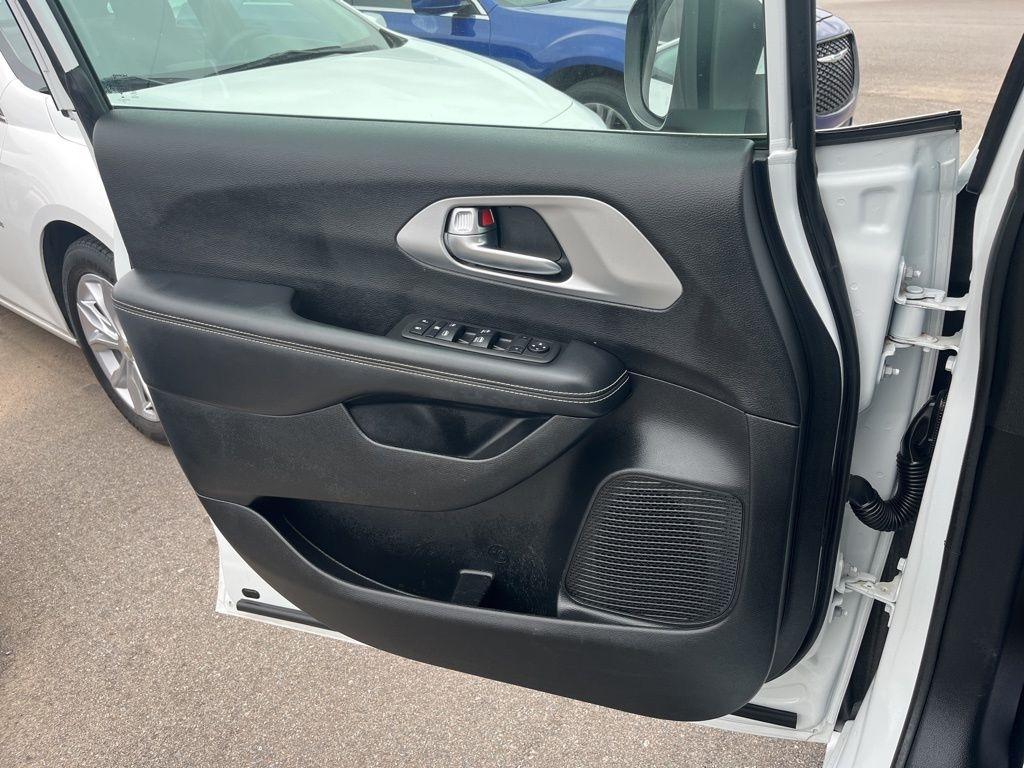 Chrysler Pacifica  2023