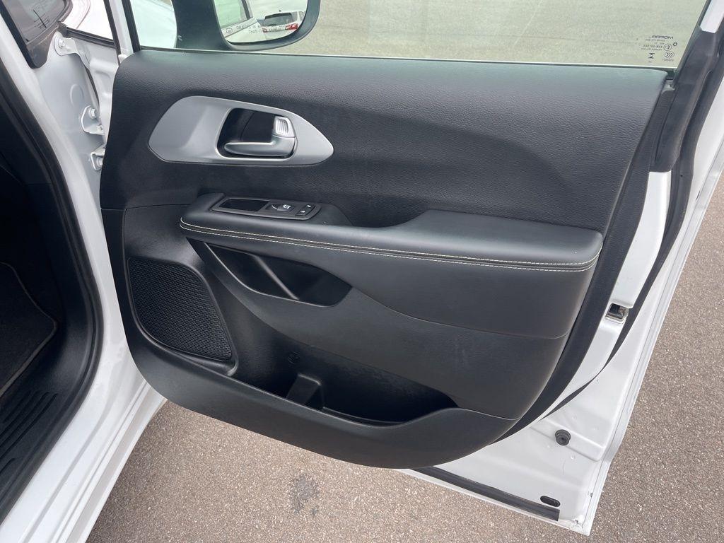 Chrysler Pacifica  2023