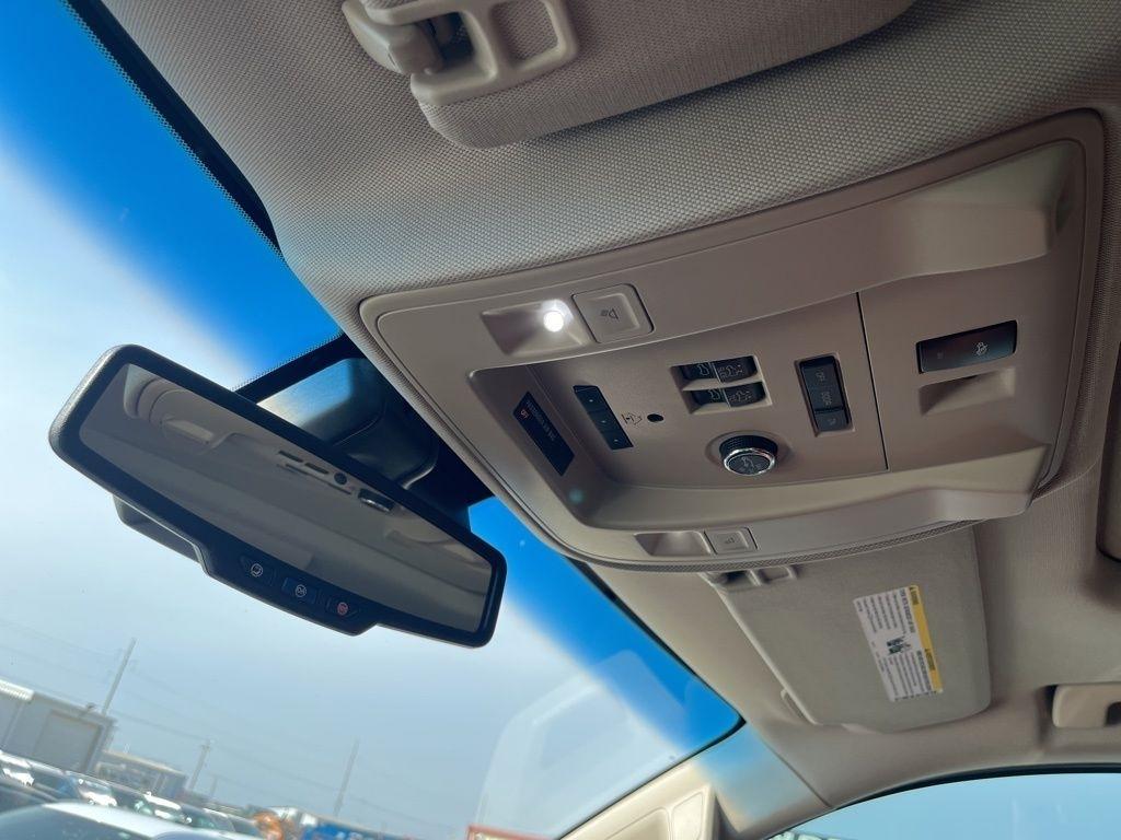 Chevrolet Tahoe  2015