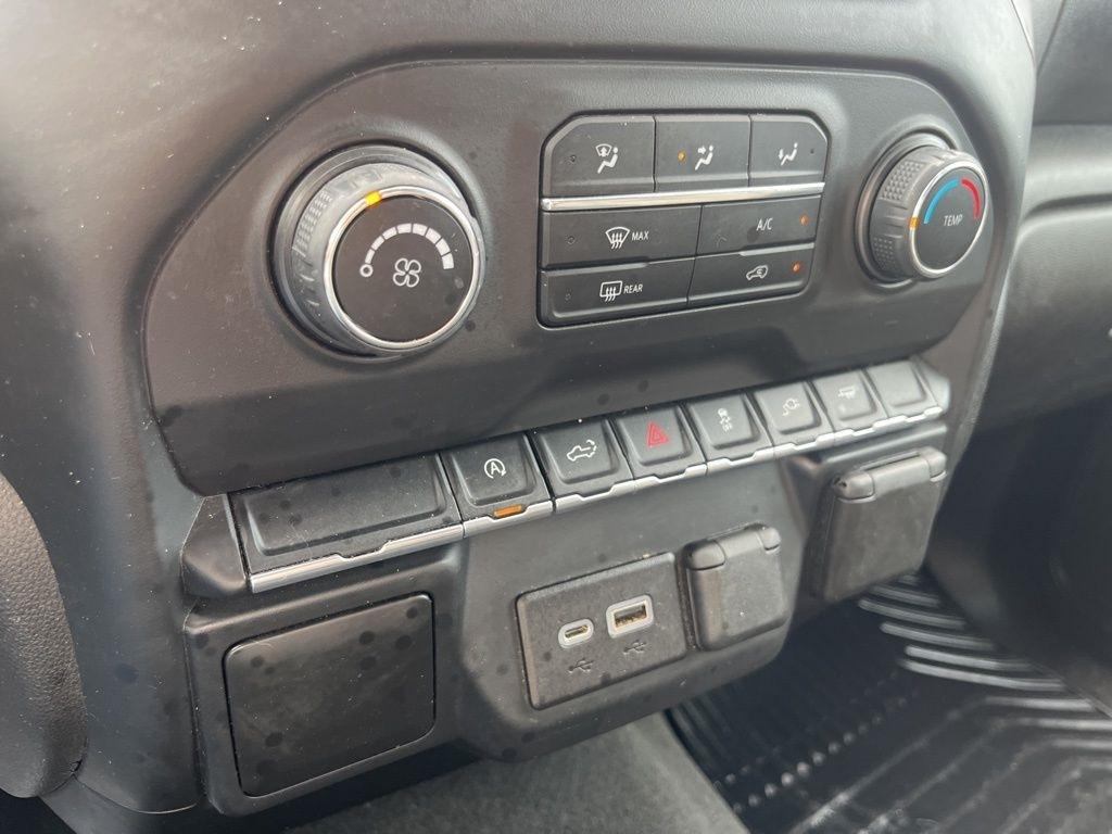 Chevrolet Silverado 1500  2021