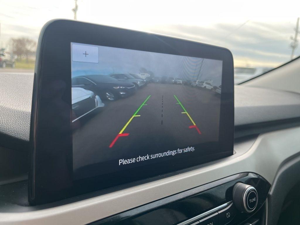 Ford Escape Hybrid  2022