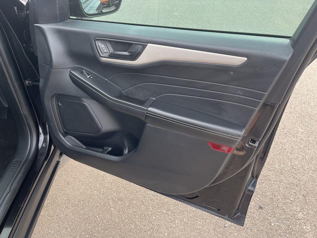 Ford Escape Hybrid  2022