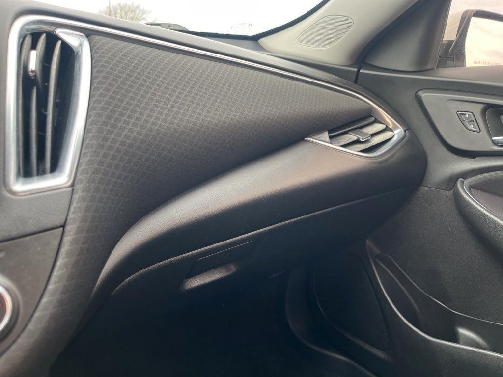 Chevrolet Malibu  2018