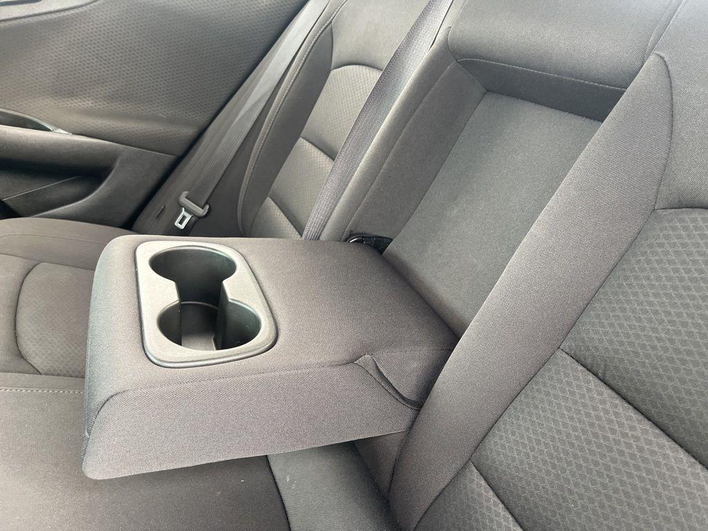 Chevrolet Malibu  2018