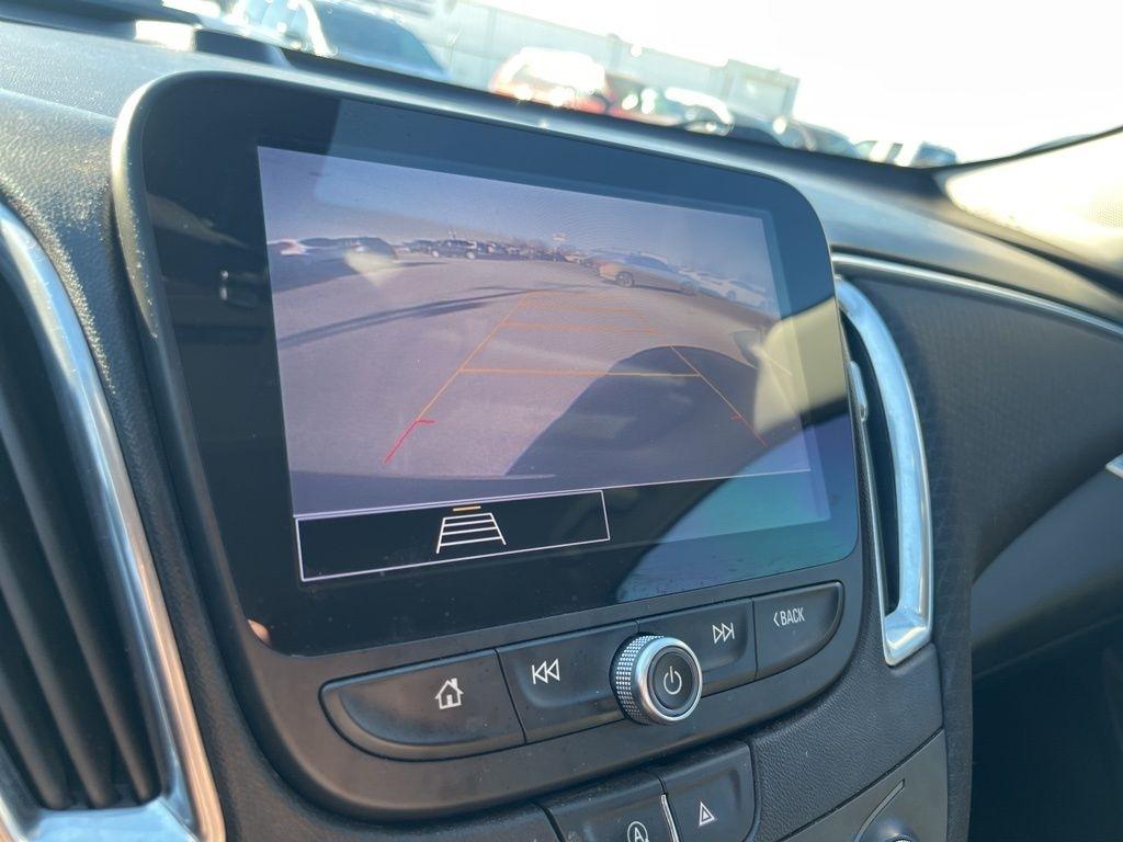 Chevrolet Malibu  2021