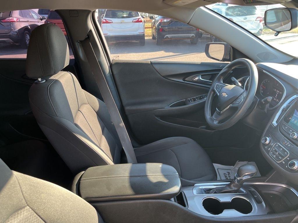 Chevrolet Malibu  2021