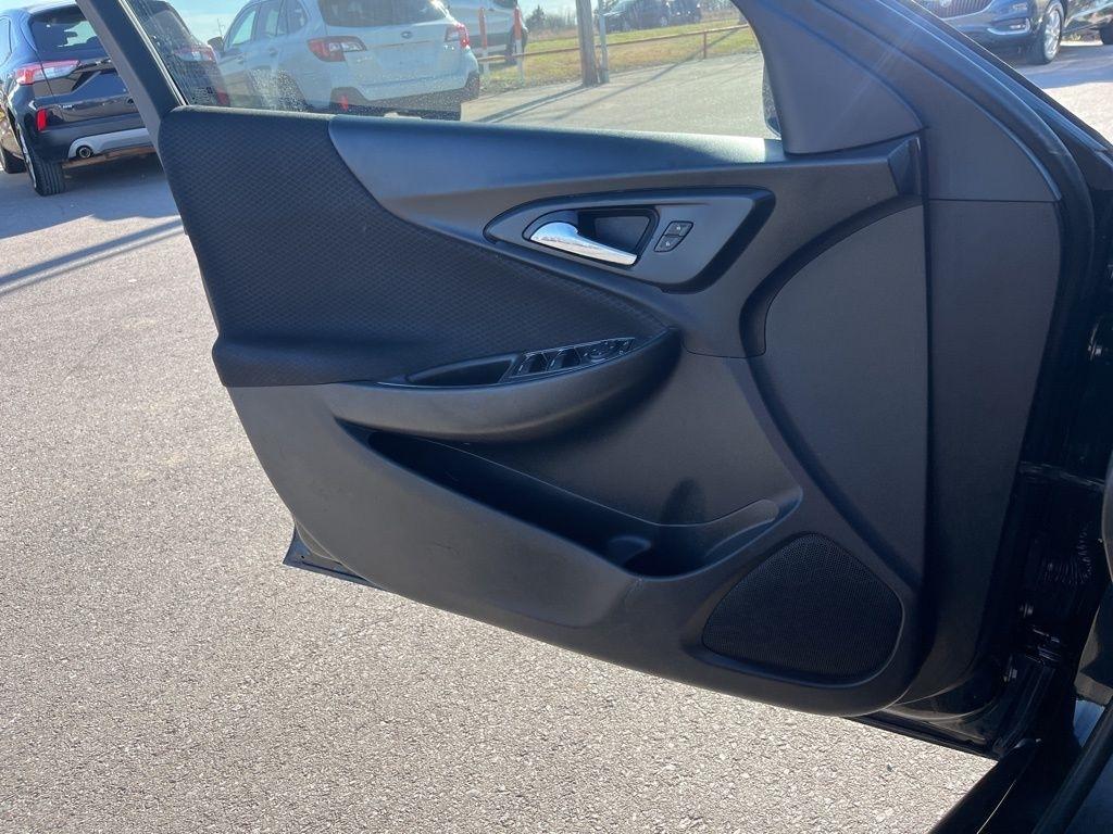 Chevrolet Malibu  2021