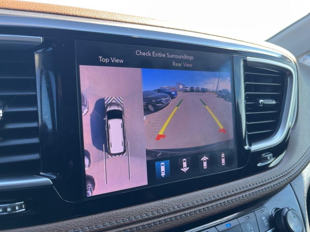 Chrysler Pacifica  2018