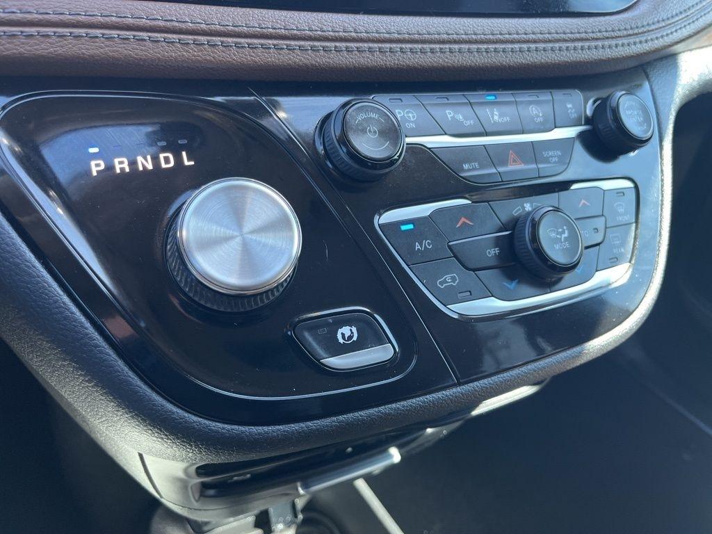 Chrysler Pacifica  2018