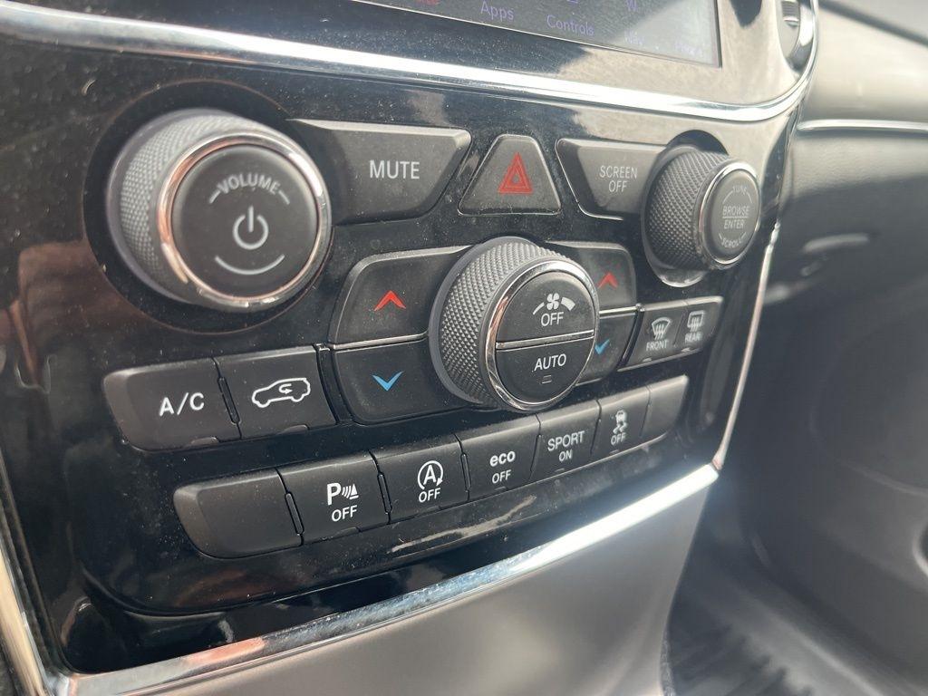 Jeep Grand Cherokee  2019