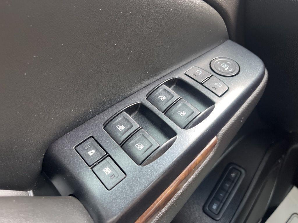 Chevrolet Tahoe  2015