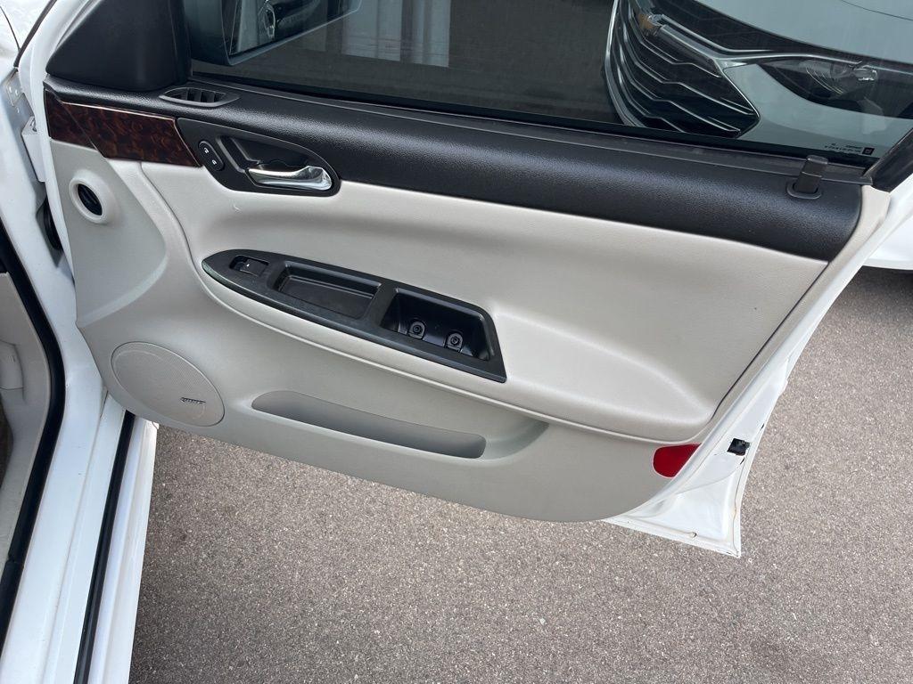 Chevrolet Impala  2013