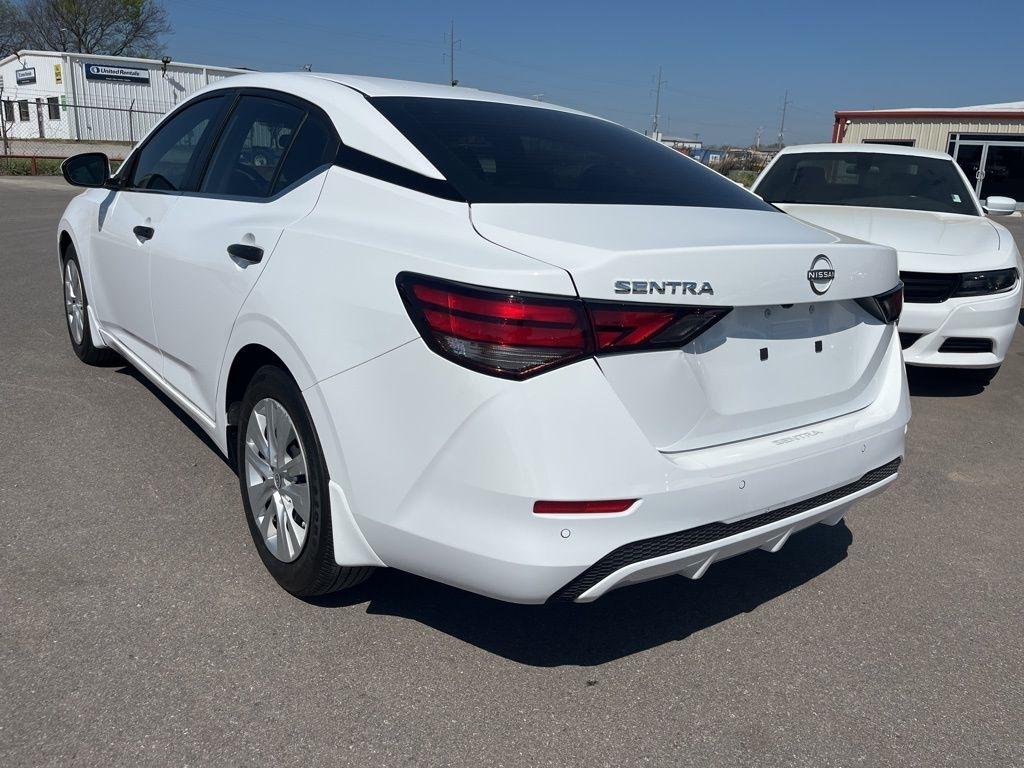 Nissan Sentra  2024