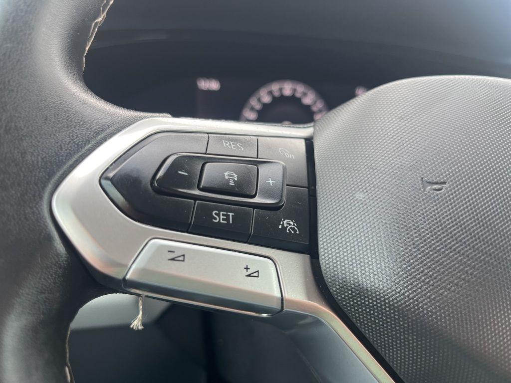 Volkswagen Taos  2023