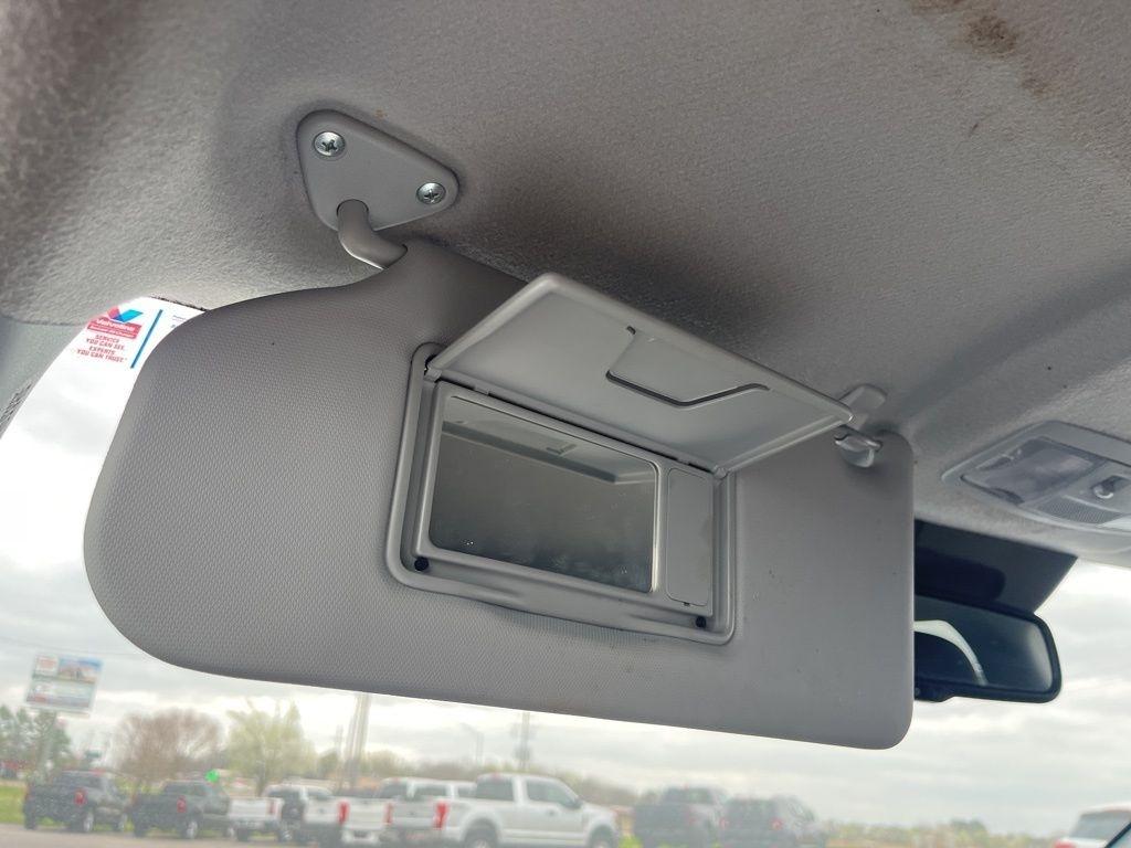 Mitsubishi Outlander Sport  2023