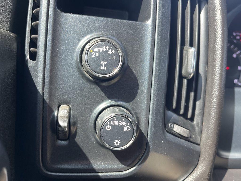 Chevrolet Silverado 1500  2018