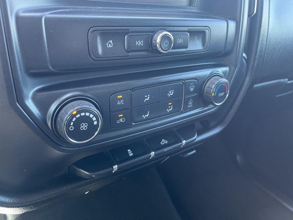 Chevrolet Silverado 1500  2018