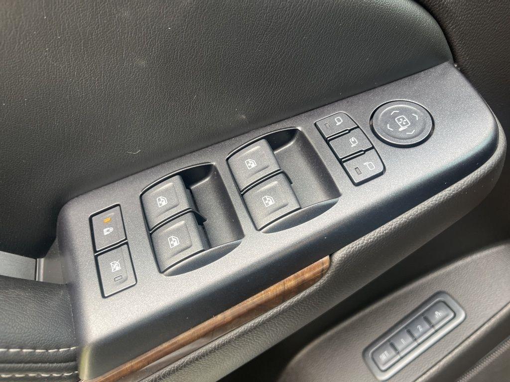 Chevrolet Tahoe  2015