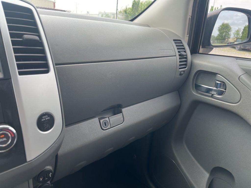 Nissan Frontier  2019