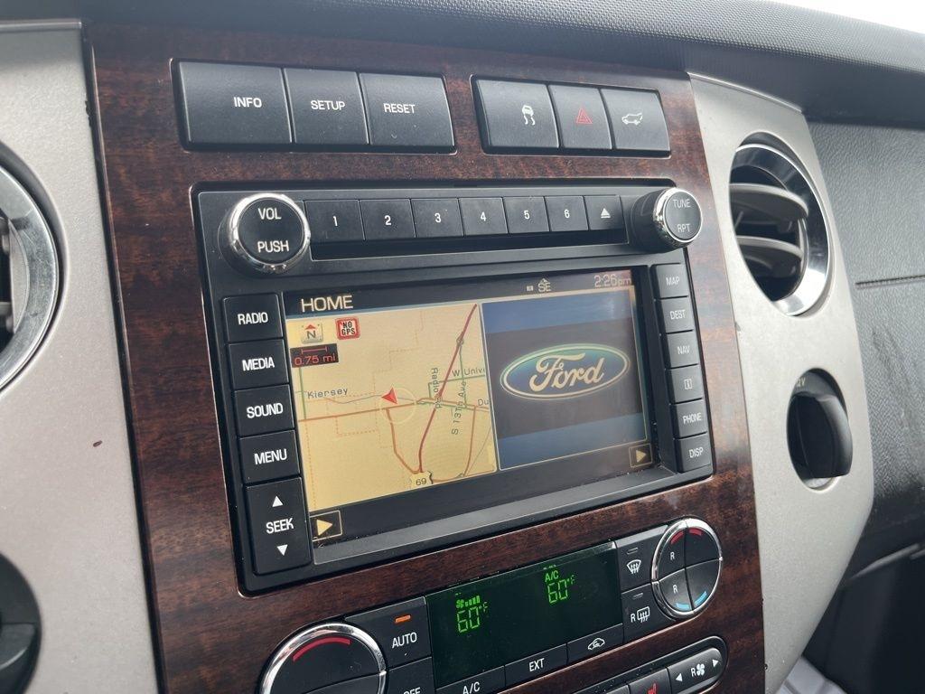 Ford Expedition  2010