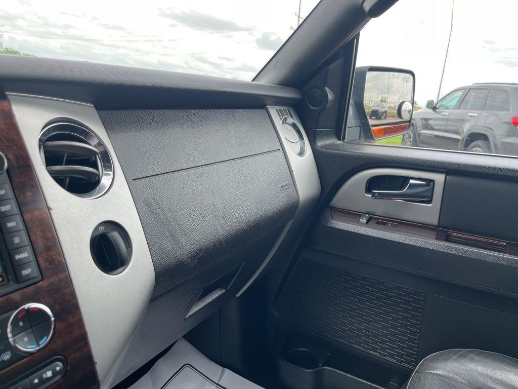 Ford Expedition  2010