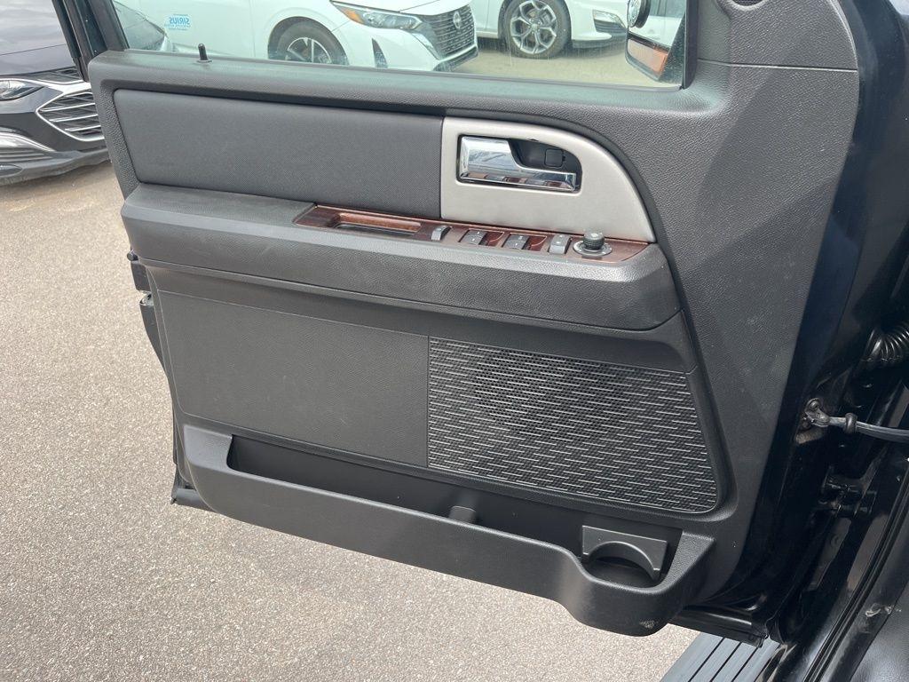 Ford Expedition  2010