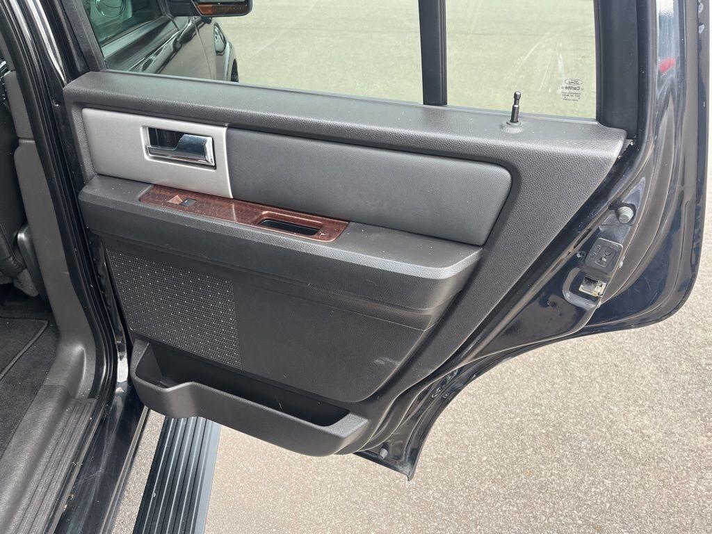 Ford Expedition  2010