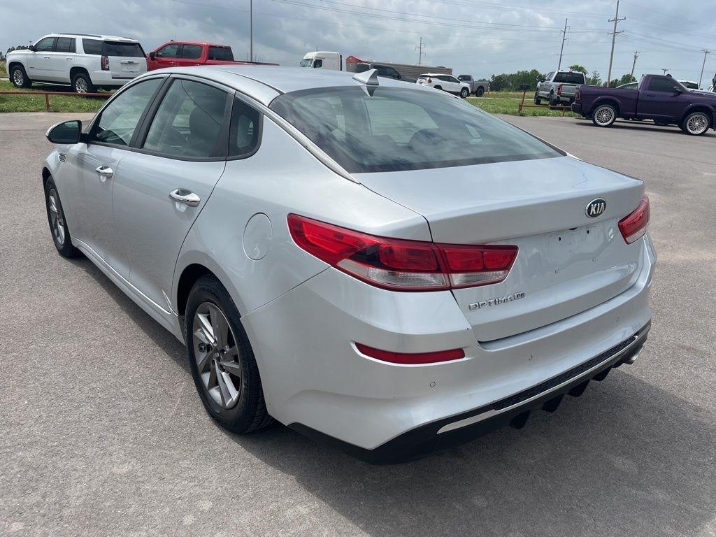 Kia Optima  2020