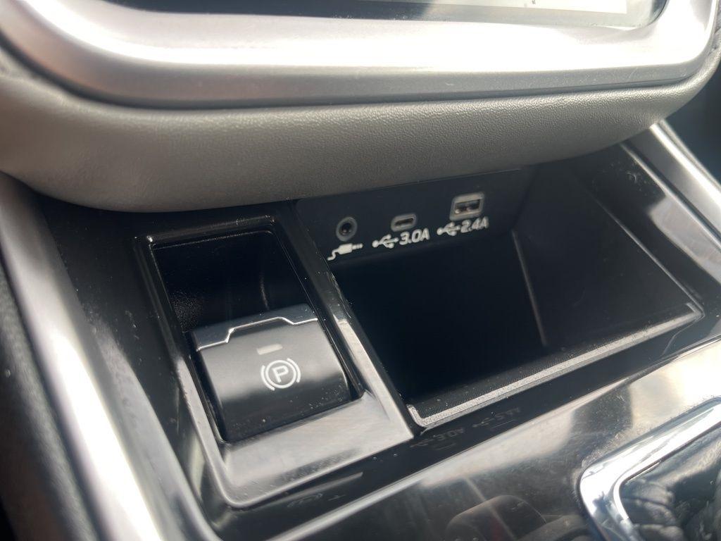 Subaru Outback  2023