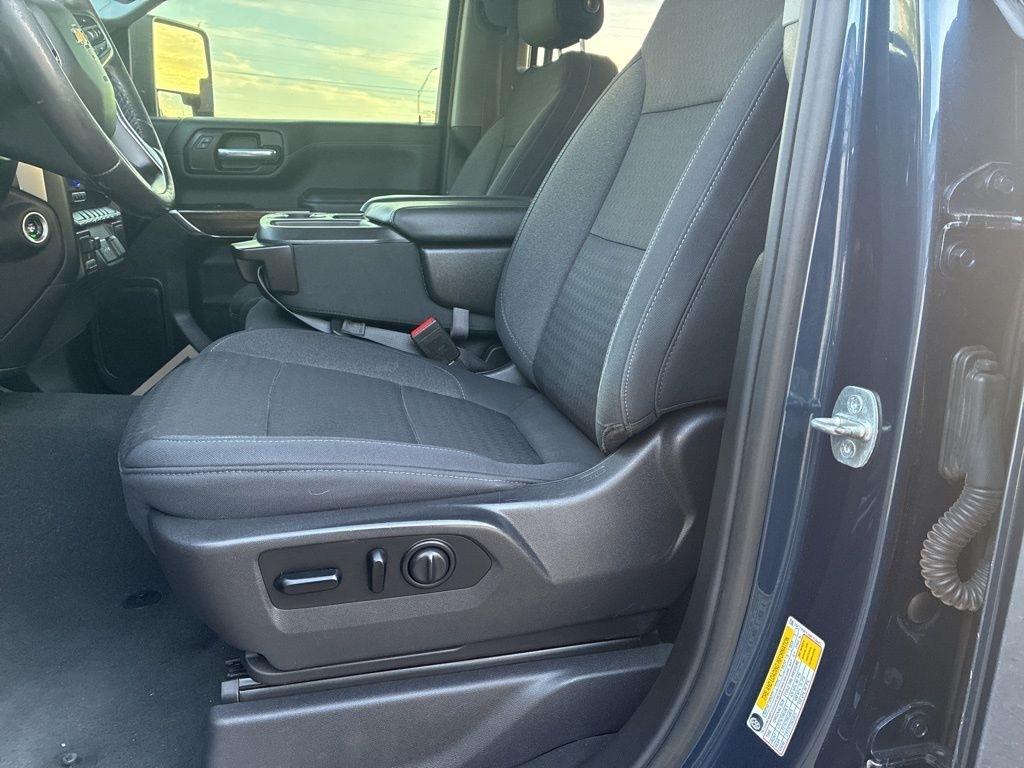 Chevrolet Silverado 2500HD  2021