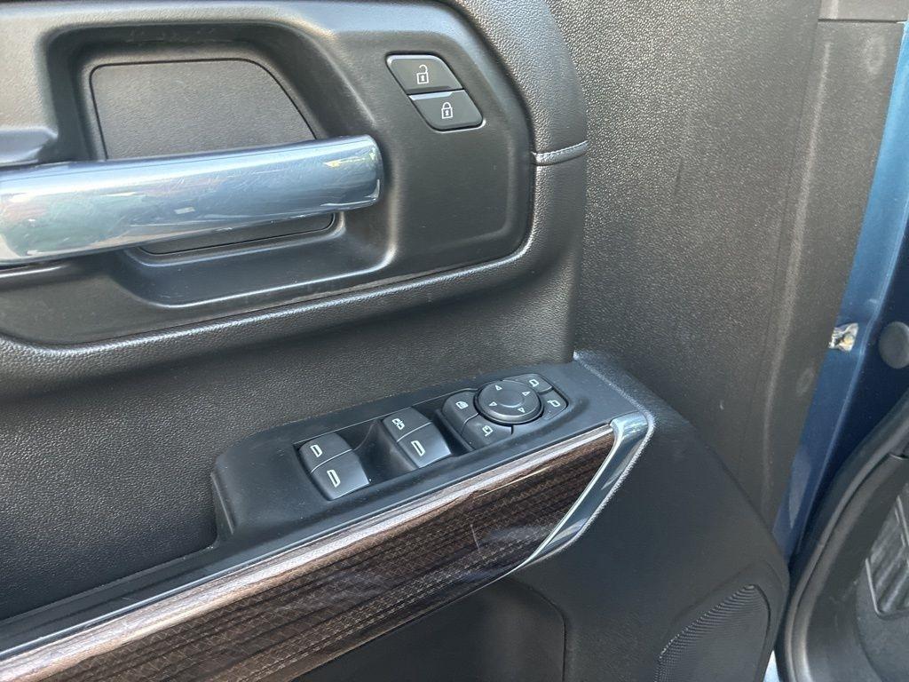 Chevrolet Silverado 2500HD  2021