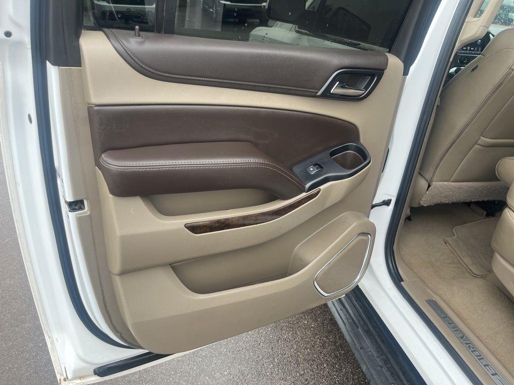 Chevrolet Suburban  2019