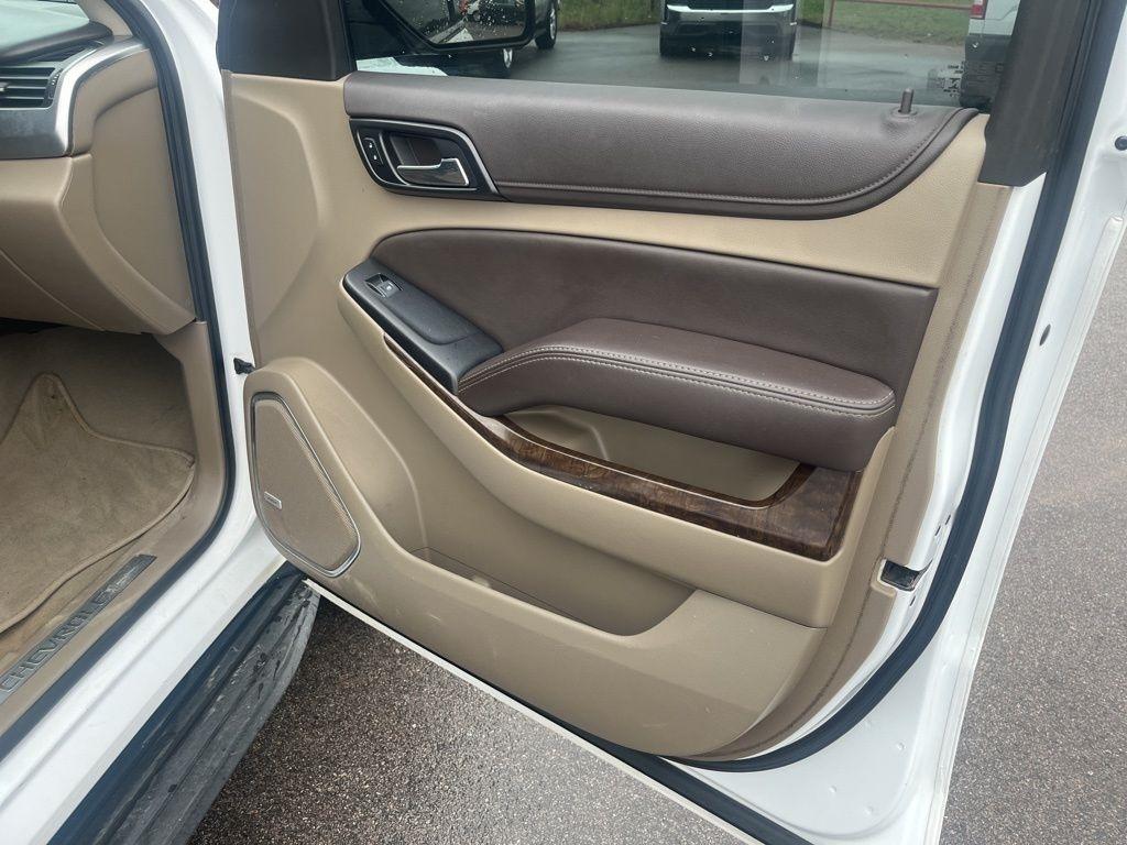 Chevrolet Suburban  2019