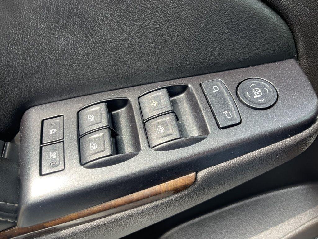 Chevrolet Tahoe  2015