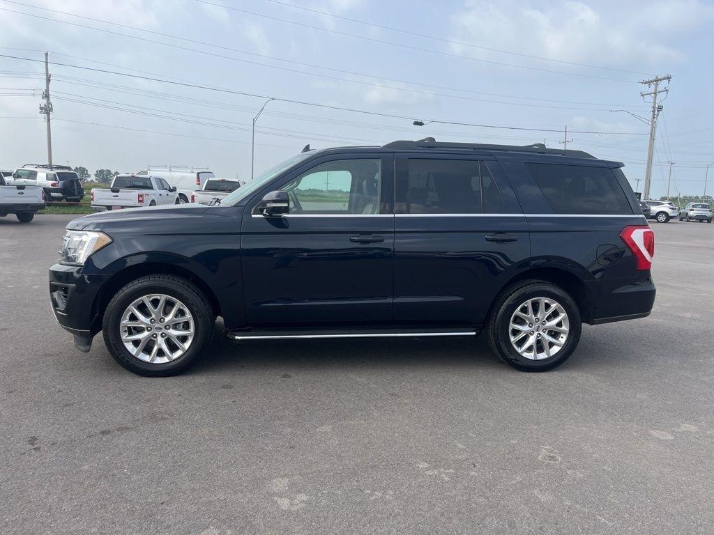 Ford Expedition  2021