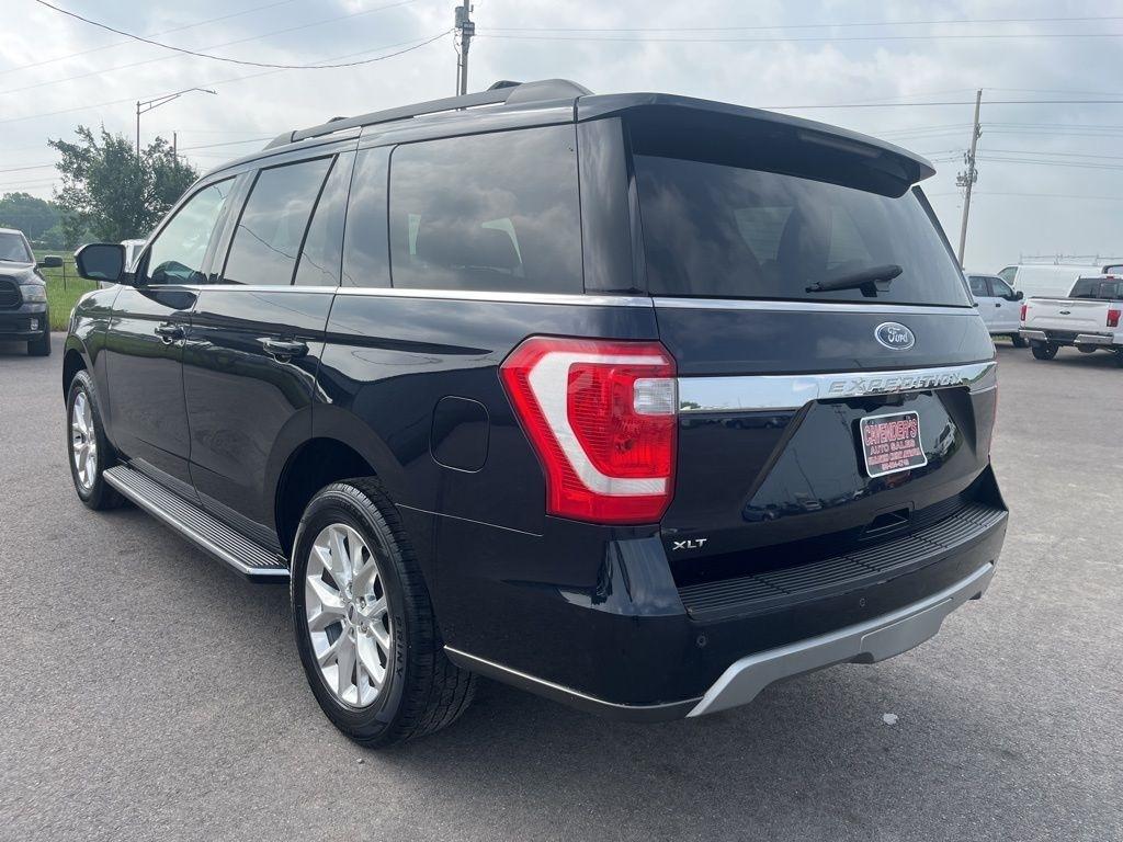 Ford Expedition  2021