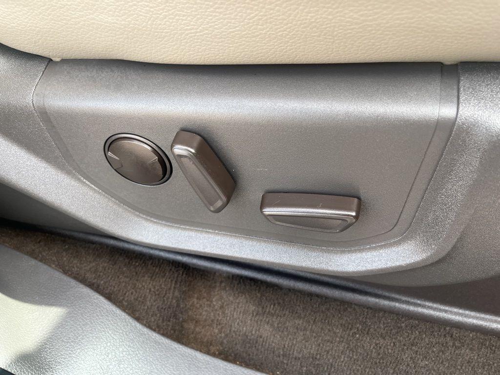 Ford Expedition  2021